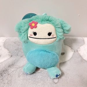 Joelle the Bigfoot squishmallows clip 3.5” yeti keychain